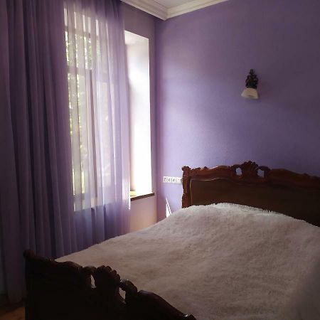 Verishen Guest House B&B ゴリス エクステリア 写真