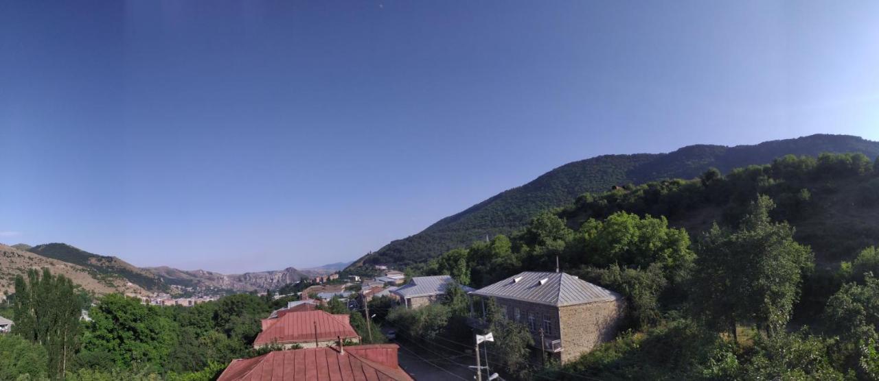 Verishen Guest House B&B ゴリス エクステリア 写真