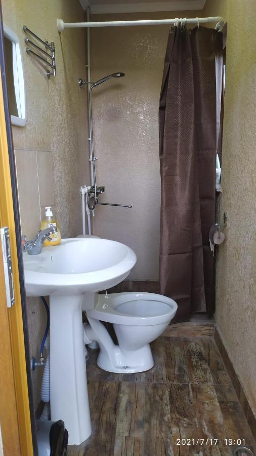 Verishen Guest House B&B ゴリス エクステリア 写真