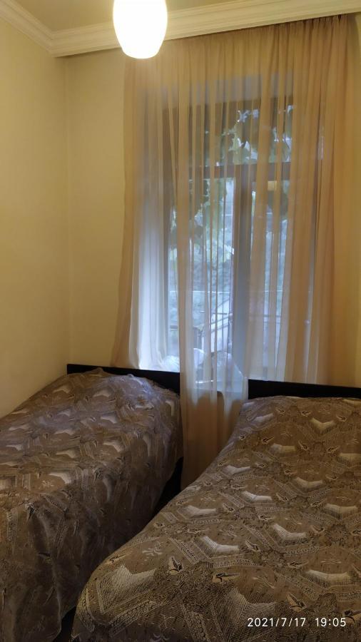 Verishen Guest House B&B ゴリス エクステリア 写真