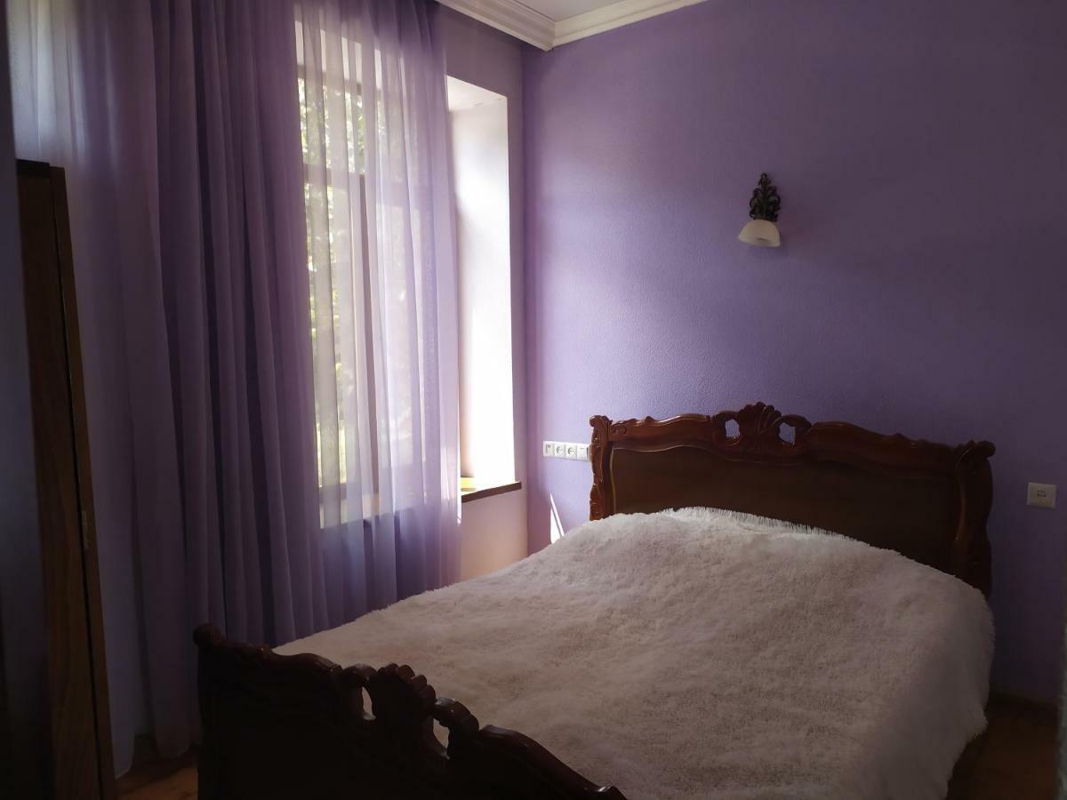 Verishen Guest House B&B ゴリス エクステリア 写真